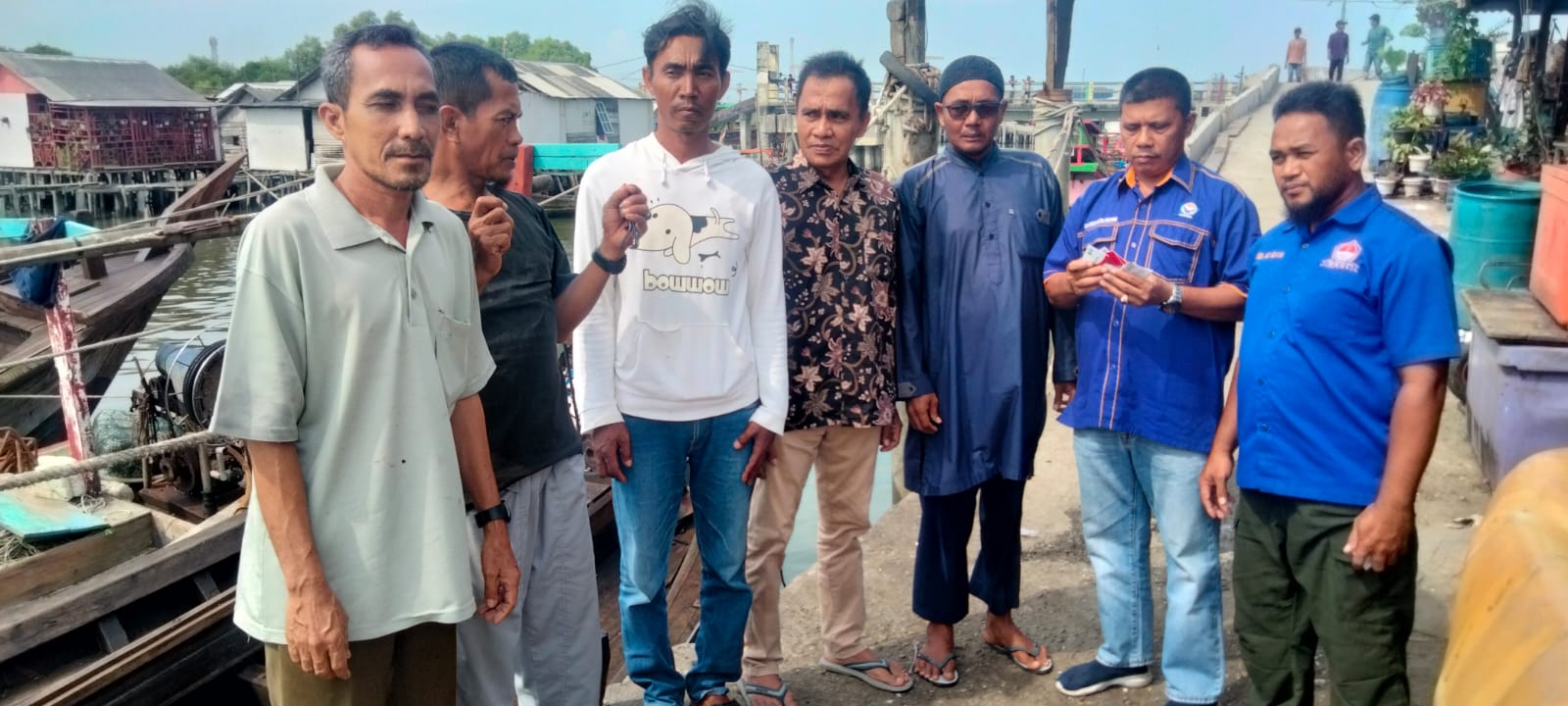 Nelayan Bagan Deli Terima Kartu Asuransi