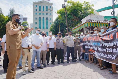 Bobby Jawab Kegelisahan Supir