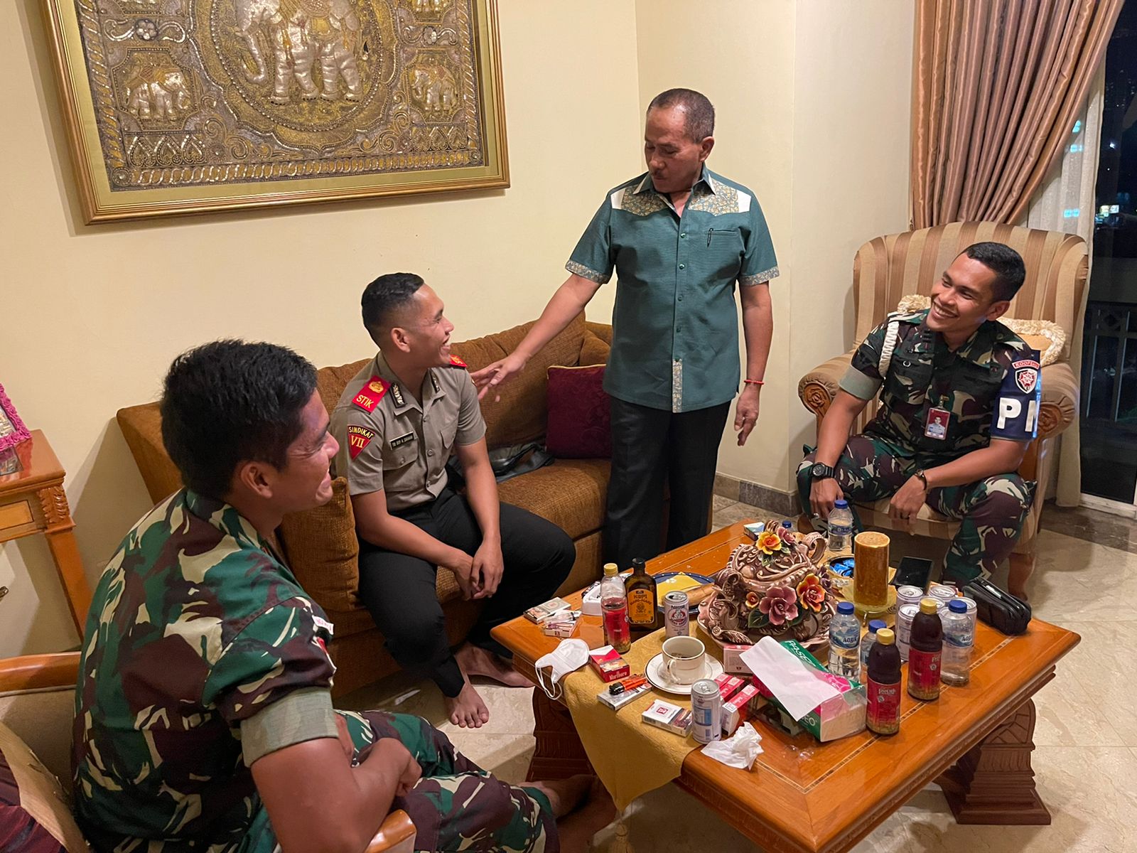 Momen Bahagia Kombes Purn Dr Maruli Siahaan Saat Bertemu Dengan Putranya