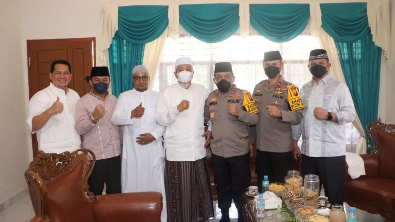 Kapolda Sumut Kunjungi Tokoh Agama Saat Perayaan Idul Fitri 1443 H