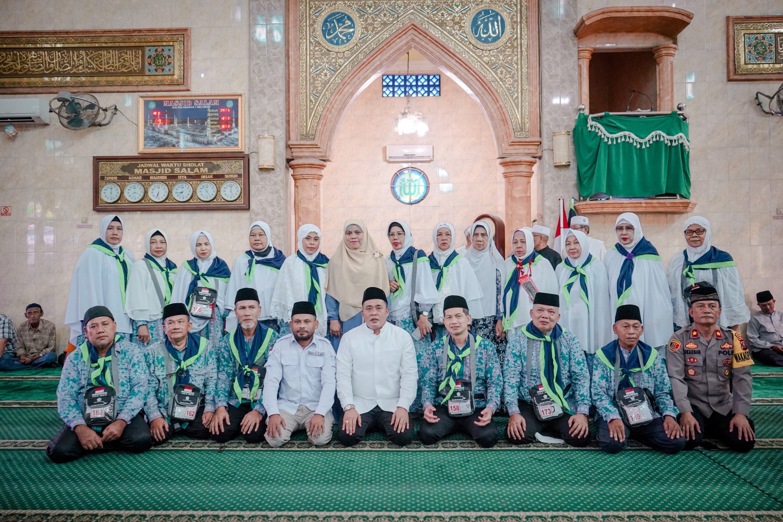 Wakil Walikota Lepas 25 Orang Jamaah Calhaj