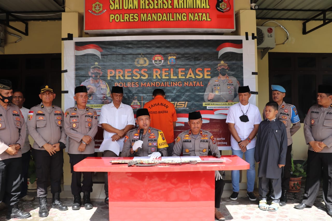 Polres Madina Gelar Press Release Kasus Penembakan Yudi di Muara Sipongi