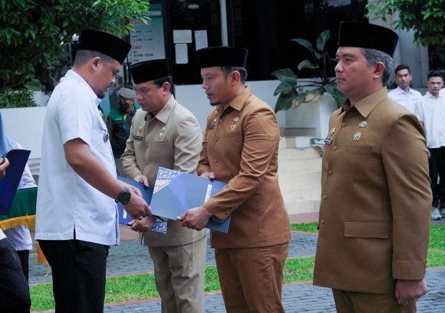 Lantik 6 Pejabat Tinggi dan Administrasi, Bobby Nasution: Jangan Ada Korupsi di Lingkungan Pemko Medan