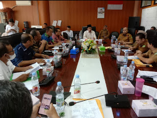Pengerjaan Proyek Pengorekan Parit dan U-Dith Menuai Protes