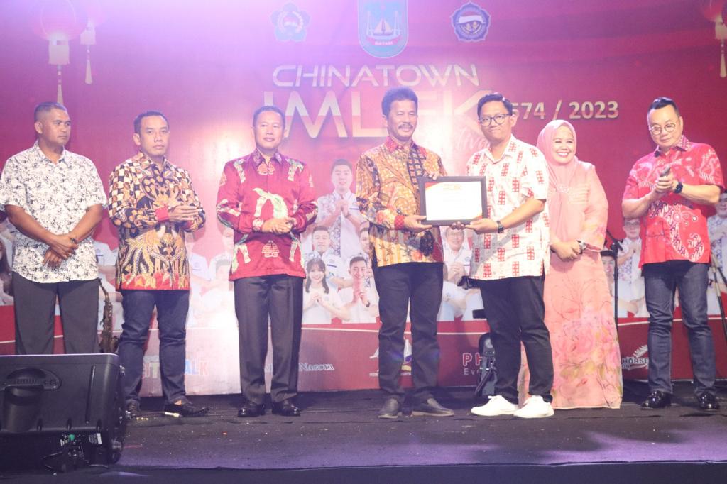 Kapolresta Barelang Dampingi Kapolda Kepri Hadiri Kegiatan Party Imlek China Town Festival 2023