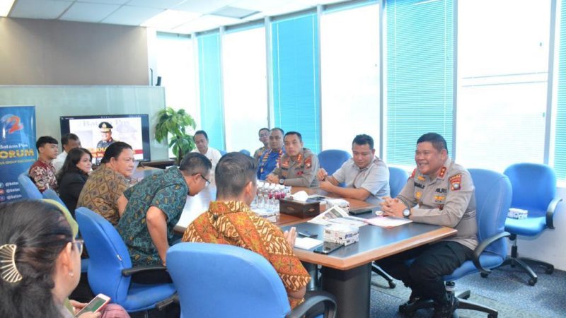 KAPOLDA KEPRI VISIT KE BEBERAPA MEDIA DI KOTA BATAM