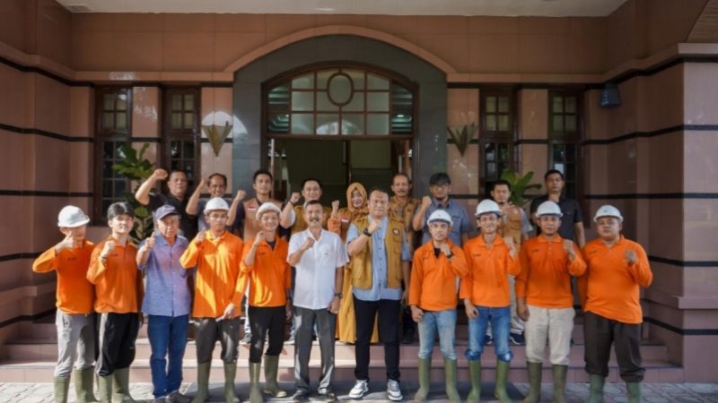 Terima IJT Tahun Kinerja 2023, Karyawan Kantor Direksi Sisihkan Sebagian Rezeki Untuk Cleaning Service