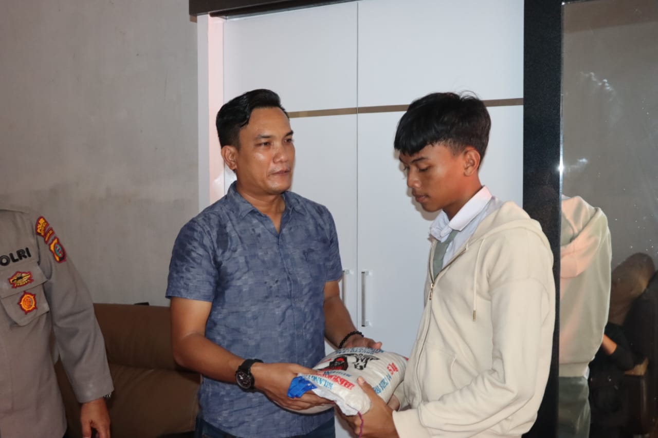 Polres Sergai Mengunjungi Korban Tindak Pidana Pencurian Kekerasan Begal