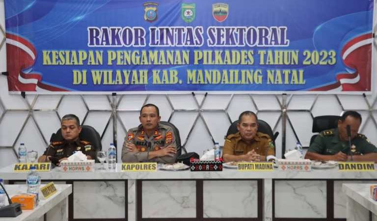 Rapat Koordinasi Sektoral Kesiapan Pengamanan Pilkades Serentak di Mapolres Madina
