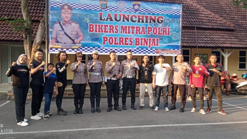 Louncing Bikers Mitra Polri Polres Binjai Dua Sepeda Motor Antik Curi Perhatian Kapolres Binjai 