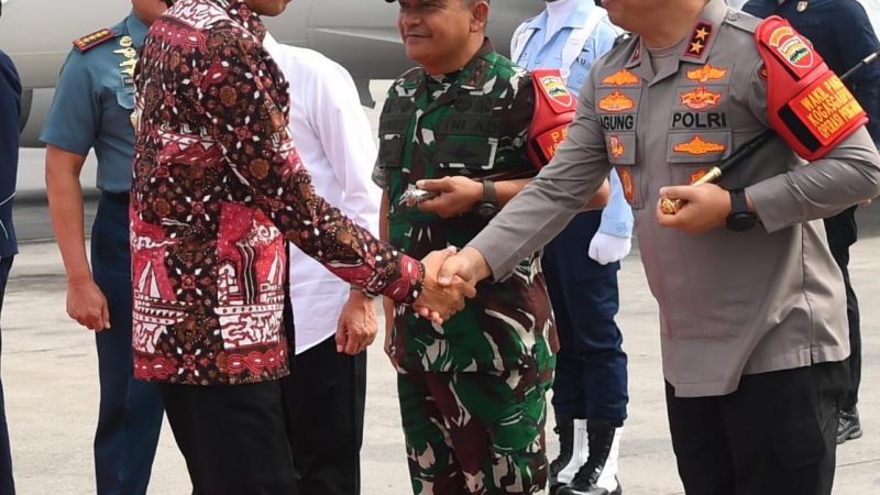 Kapolda Sumut Sambut Kunker Presiden Jokowi di Bandara Kualanamu