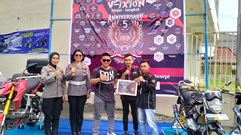 Kapolres Binjai Terima Plakat Dari Komunitas Bikers Mitra Polri