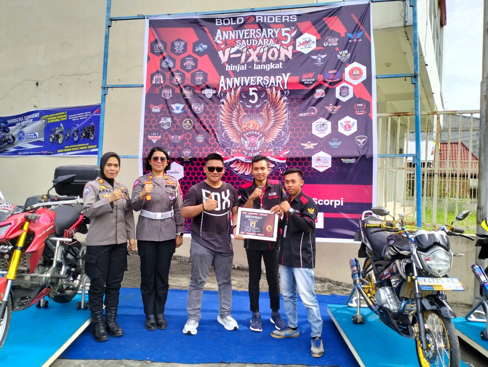 Kapolres Binjai Terima Plakat Dari Komunitas Bikers Mitra Polri