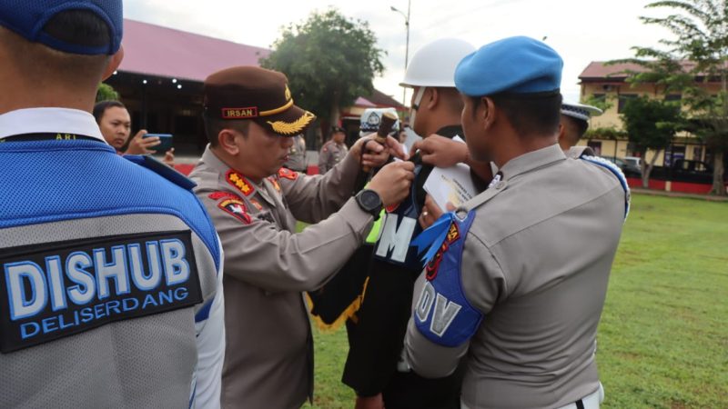 Kapolresta Deli Serdang Pimpin Apel Gelar Pasukan Ops Zebra Toba 2023