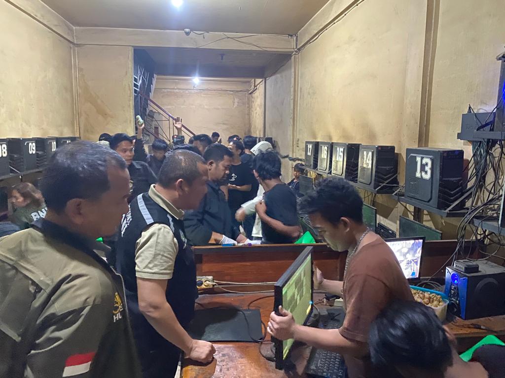 Polres Tanah Karo Bersama BNNK Karo Gelar Razia, Amankan 21 Orang Pengguna Narkoba