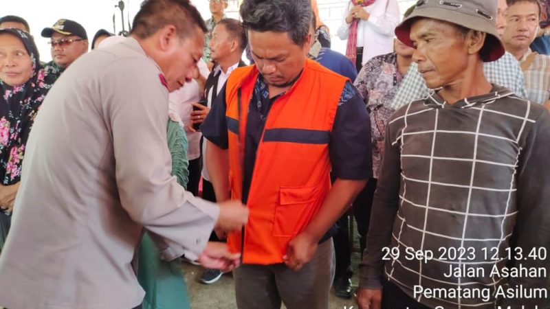 Tersangka Kasus Pencurian Sawit Jalani Sanksi Sosial Setelah Polres Simalungun Terapkan Restoratif Justice