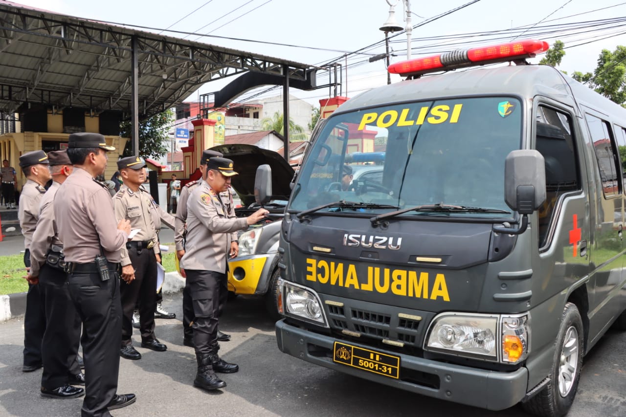Kapolresta Deli Serdang Pimpin Pengecekan Kendaraan Dinas dan Perlengkapan Dalmas Jelang Pemilu