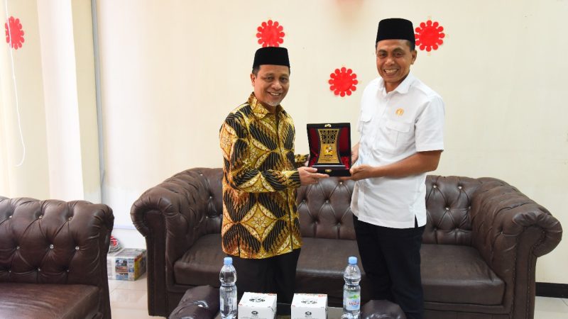 Kunker Ketua DPRD Batubara ke DPRD Medan