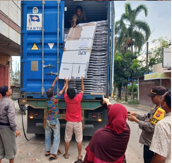 Polres Langkat Mengamankan Logistik Kotak Suara dan Tinta Pemilu Tahun 2024