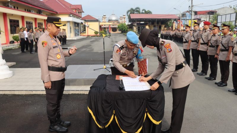 Kapolresta Deli Serdang Pimpin Upacara Pelantikan Wakapolresta  