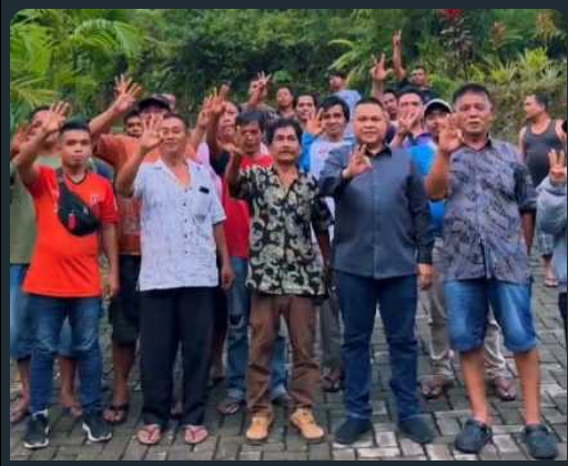 Hasrul Benny Harahap Bersilaturahmi Didesa Namo Taulang Sibiru-biru