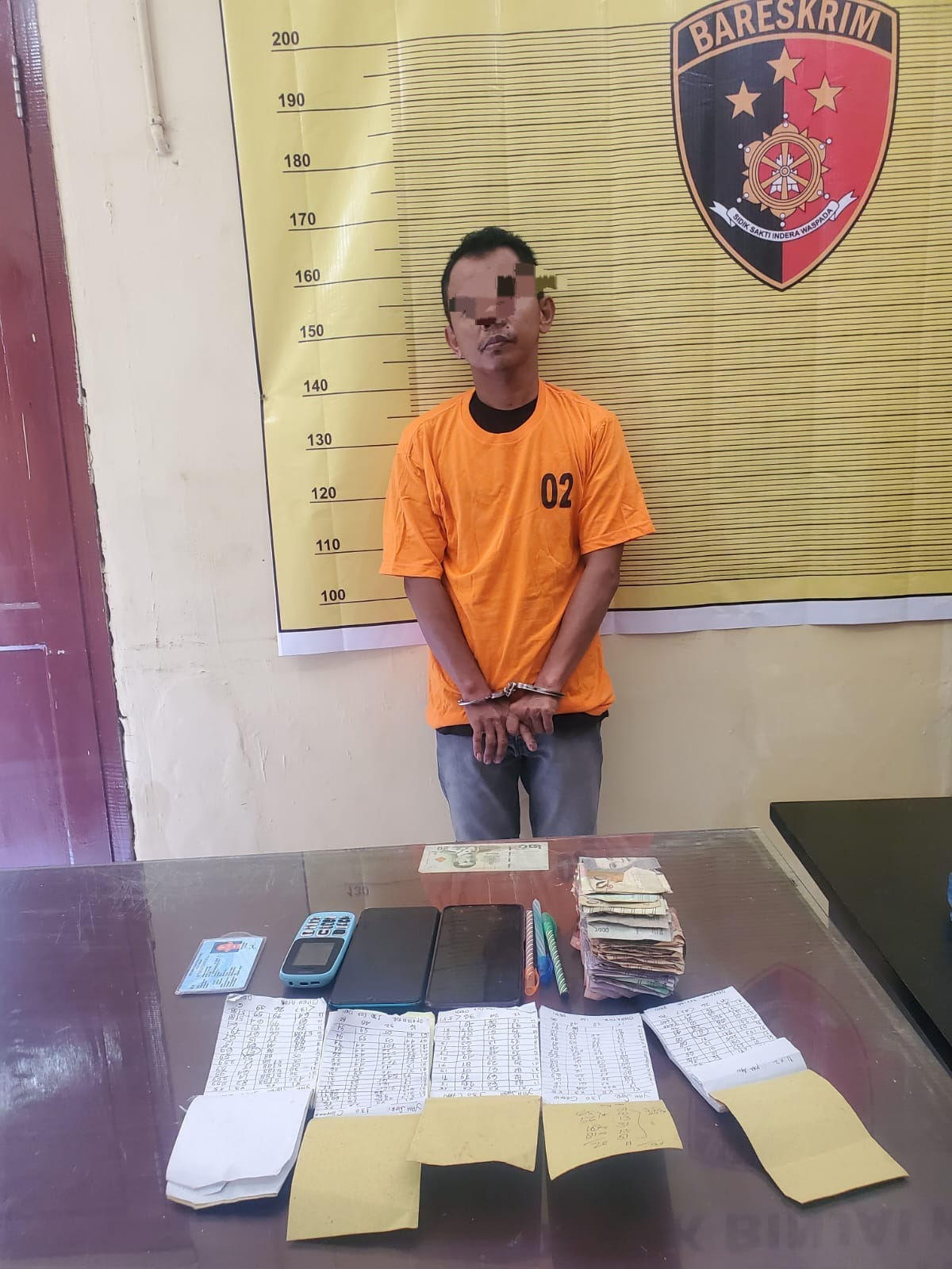 Asik Menulis, Bandar Togel Diringkus Polres Binjai