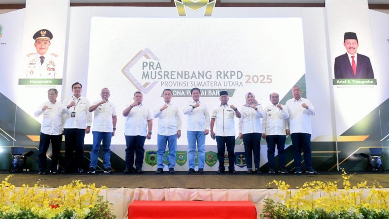 Buka Pra Musrenbang Zona Pantai Barat, Pj Gubernur Sumut Sampaikan Empat Strategi Kembangkan Potensi Daerah
