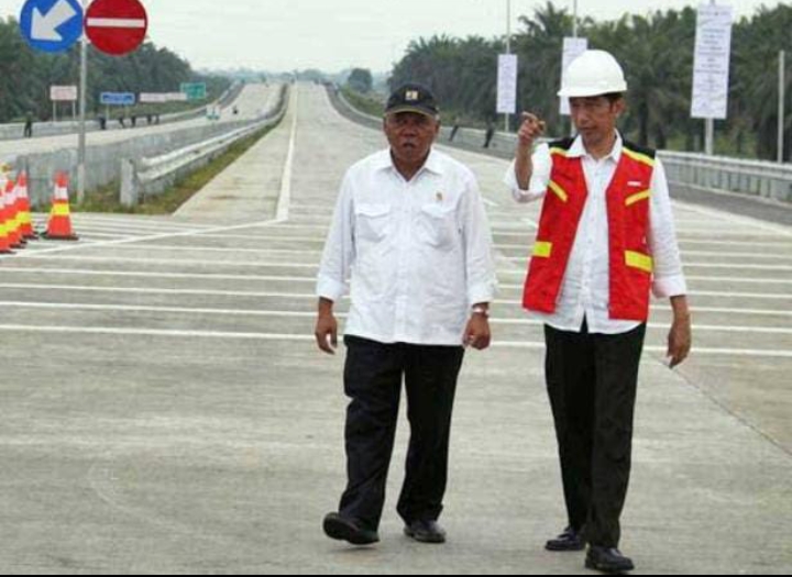 Presiden Joko Widodo Resmikan Jalan Tol Trans Sumatera di Sumatera Utara
