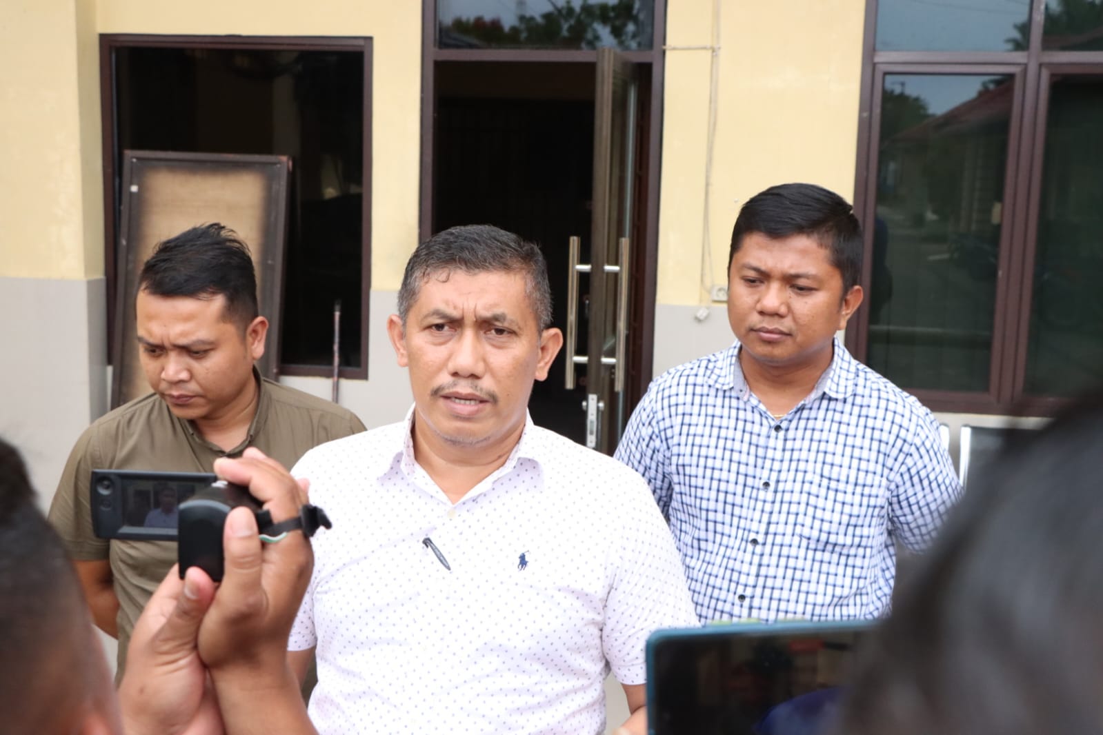 Satreskrim Polres Sergai Amankan 3 Orang Supir Beserta 2 orang kernet dump truk