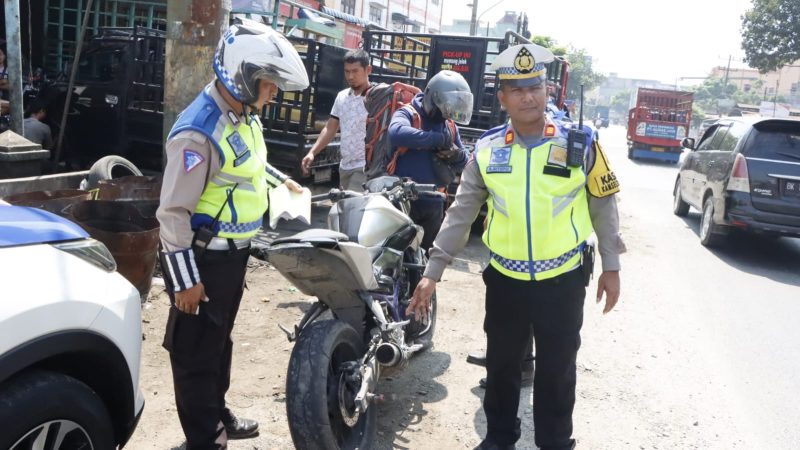 Personil Polres Sergai Laksanakan Giat Operasi Keselamatan Toba 2024