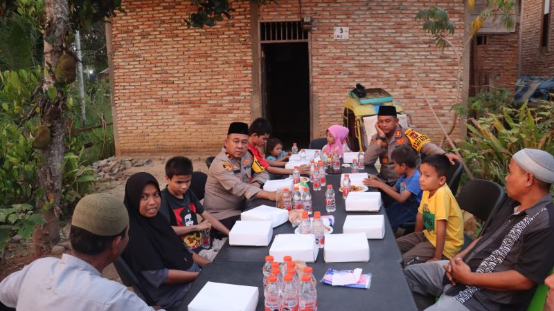 Kapolres Madina Buka Puasa Bersama Keluarga Tuna Netra Di Kelurahan Pidoli Dolok