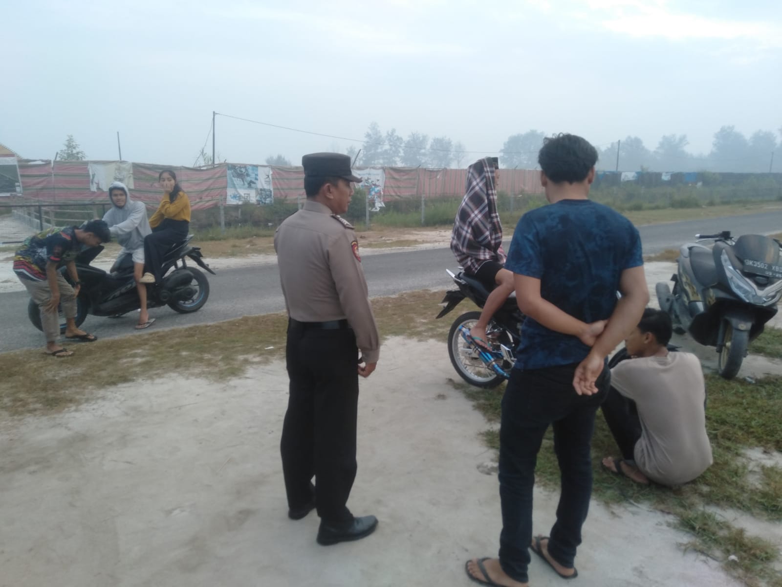 Cegah Keributan dan Salah Paham, Personil Polsek Pantai Cermin Patroli Asmara Subuh 