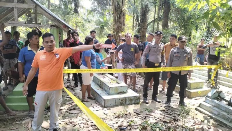 Polsek Kotarih Polres Sergai Olah TKP Dugaan Bunuh Diri