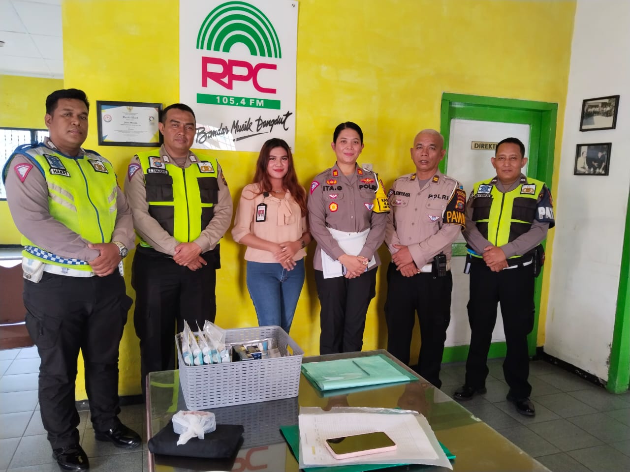 Kasat Lantas Polres Binjai Laksanakan Talk Show di Radio RFC Binjai
