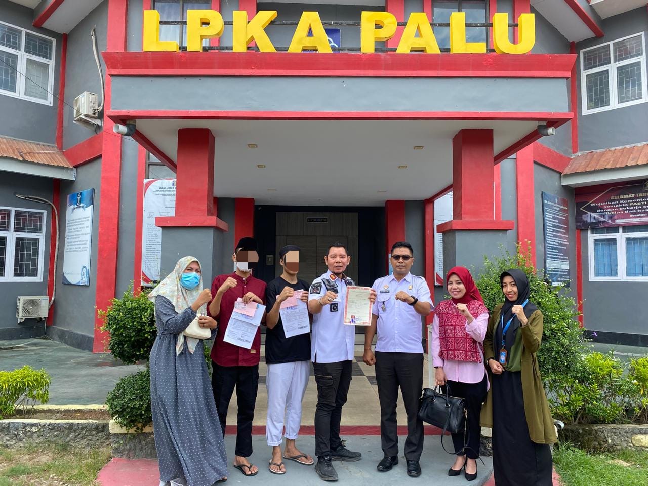 Terima SK PB , Dua Anak Binaan Pulang dengan Membawa Ijazah