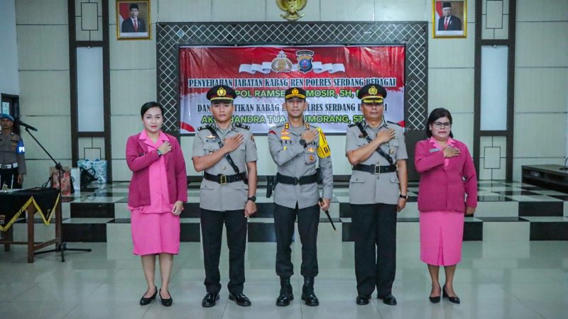 Kapolres Sergai Pimpin Penyerahan Tugas Kabag Ren Dan Melantik Kabag Log