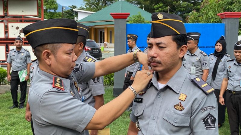 Kepala LPKA Palu Gelar Penyematan Tanda Pangkat ke Tiga Pejabat