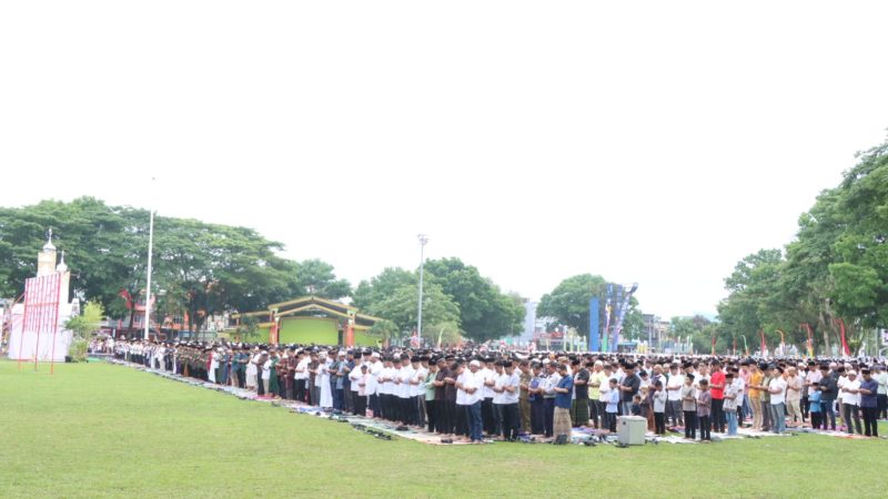 Forkopimda Kota Binjai Melaksanakan Sholat Idhul Fitri 1445 H di Lapangan Merdeka