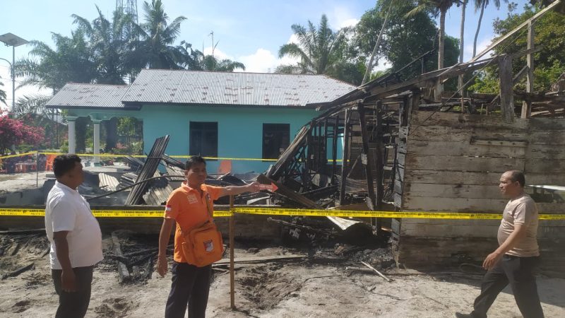 Satu Unit Rumah Semi Permanen Terbakar Didesa Pematang Guntung