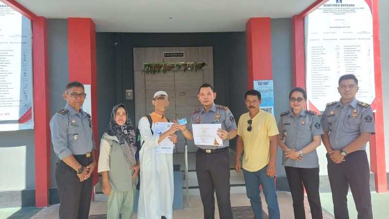 Bebas Bersyarat, Satu Anak Binaan LPKA Palu Pulang dengan Torehan Prestasi