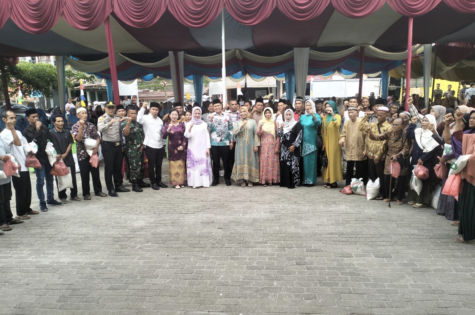 Sinergitas TNI-Polri Gelar Pengamanan Halal Bihalal Pemkab Sergai Bersama Masyarakat di Tiga Kecamatan