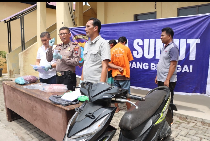 Polsek Dolok Masihul Polres Sergai Dengan Tim Intel Brigif 7/RR Berhasil Ungkap Kasus Pembakaran Rumah 