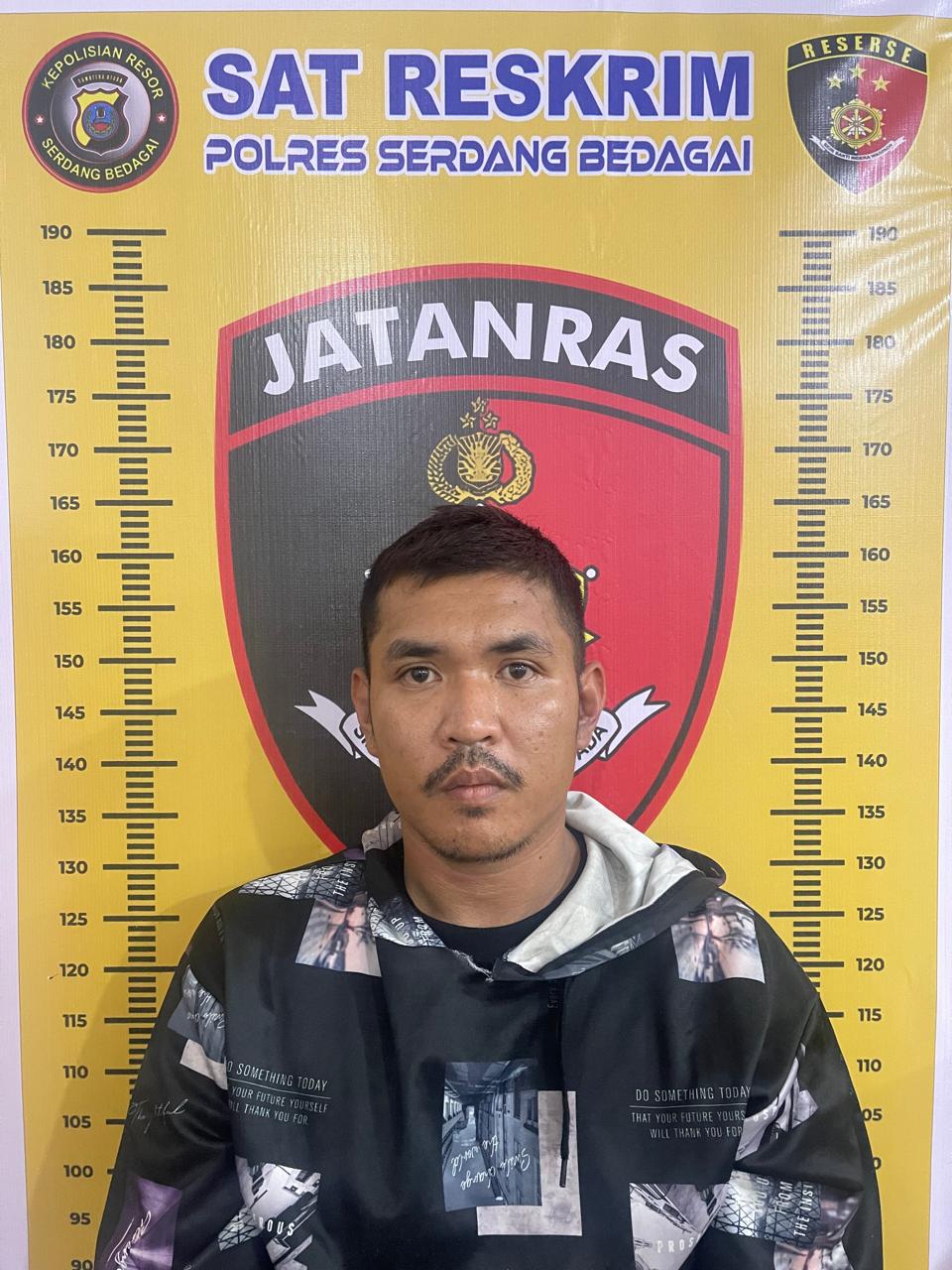 Satreskrim Polres Sergai Bekuk Seorang Pria Terduga Pelaku Penggelapan Sepeda Motor 