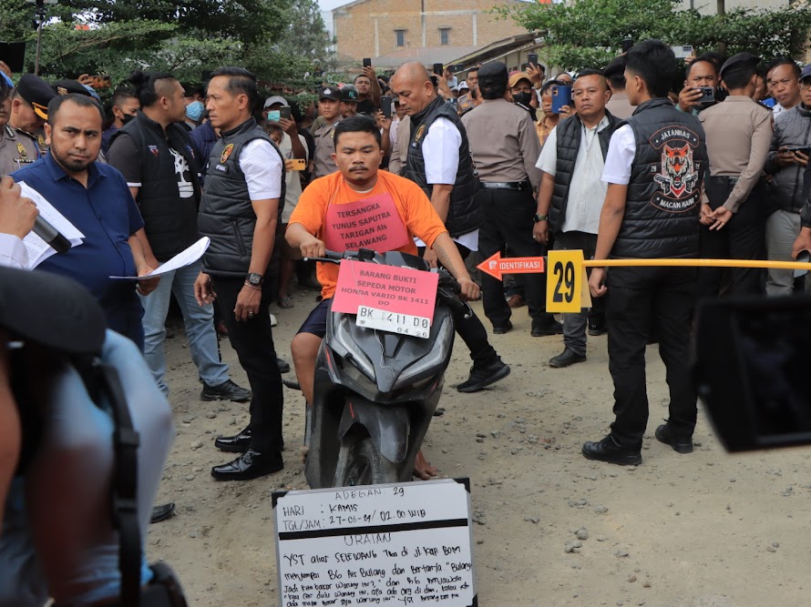 Polda Sumut Gelar Rekonstruksi kebakaran Rumah Sempurna Pasaribu