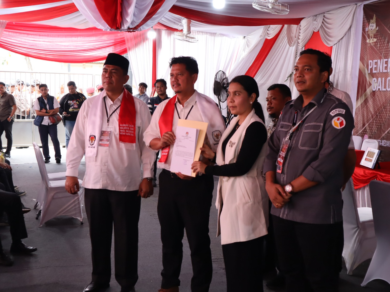 Prof Ridha – Abdul Rani Resmi Daftar ke KPU Medan Sebagai Paslon Walikota dan Wakil Walikota