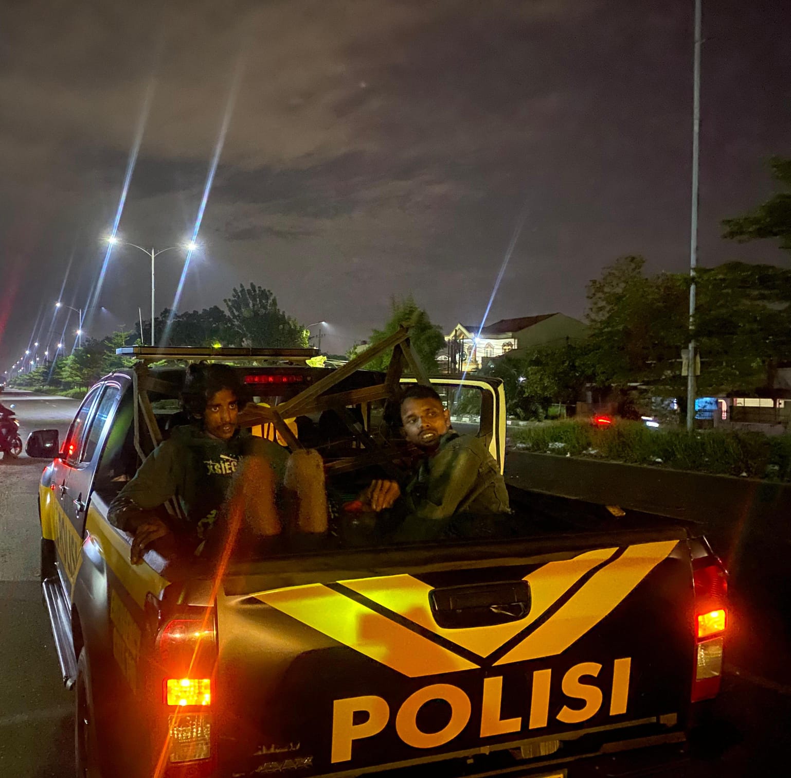 Tangkap Dua Pencuri Besi di Jalan Kapten Sumarsono, Polisi ada dimana-mana