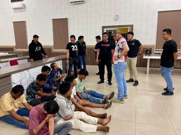 Polisi Bubarkan Tawuran di Belawan, Amankan Pelaku, Temukan Narkoba dan Mesin Judi