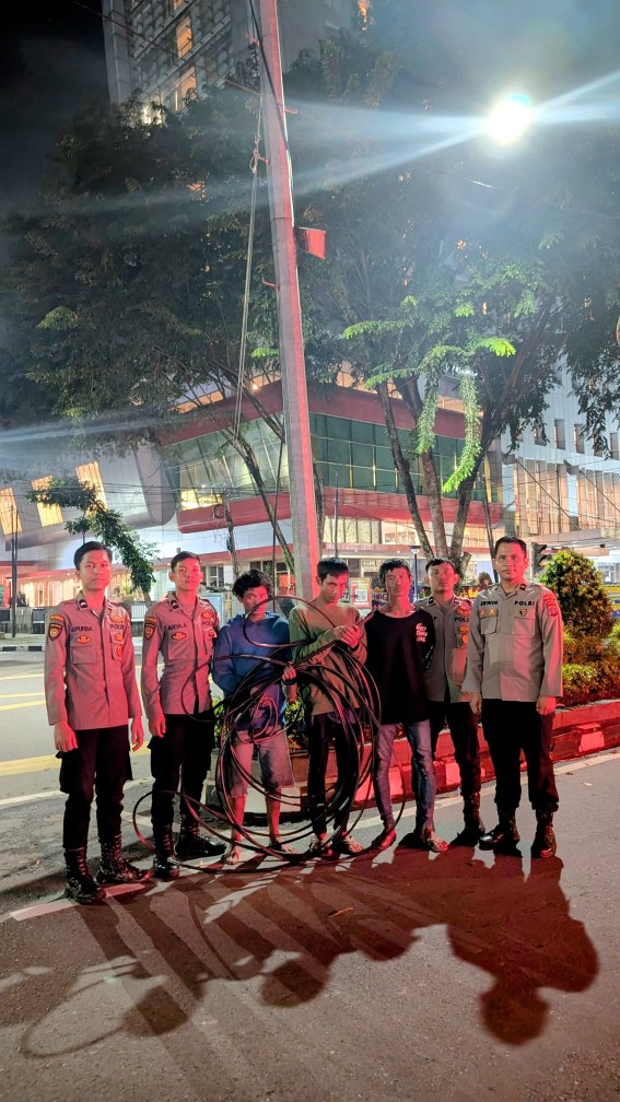 Sigap! Tiga Pelaku Pencurian Kabel Telkom Diamankan Tim Patroli Medan