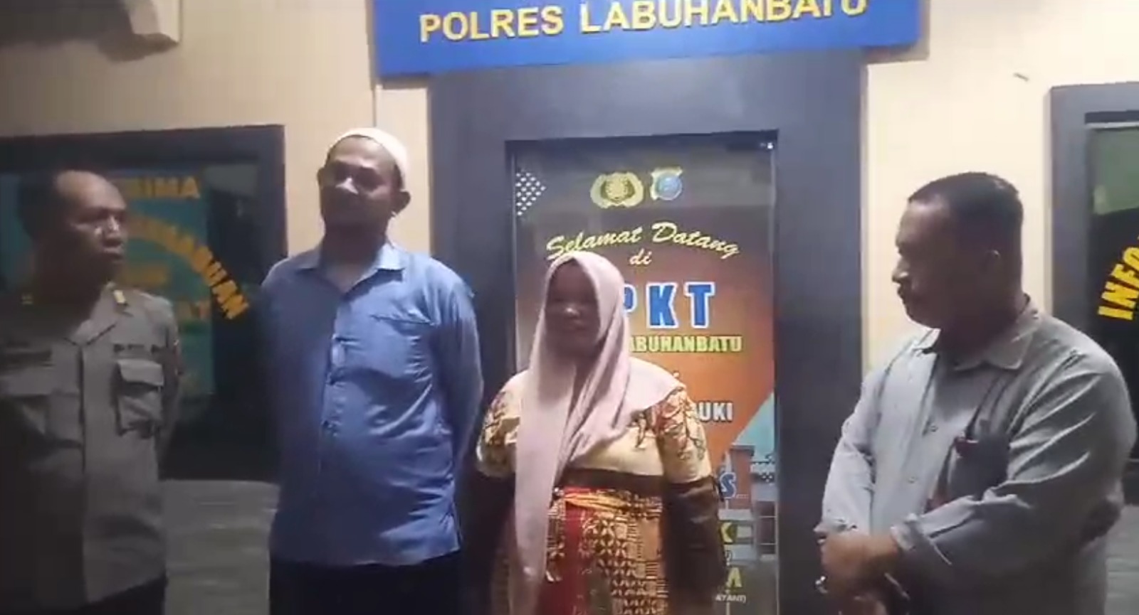 Polres Labuhanbatu Wujudkan Keinginan Ibu Hamil Ingin Naik Mobil Polisi