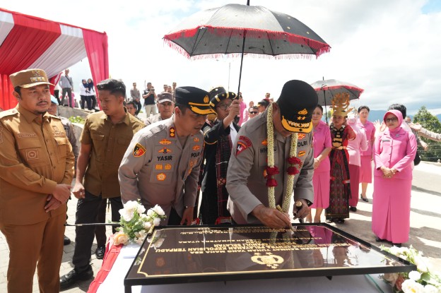 Kapolda Sumut Resmikan Gedung SPKT dan Berikan Arahan Humanis dalam Kunker ke Polres Tapanuli Selatan